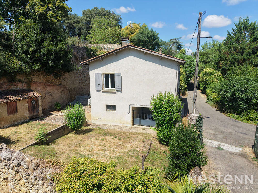 A Vendre Maison de 80 m² sur sous-sol de 68 m² avec garages et jardin proche du centre de Condom - photo 5