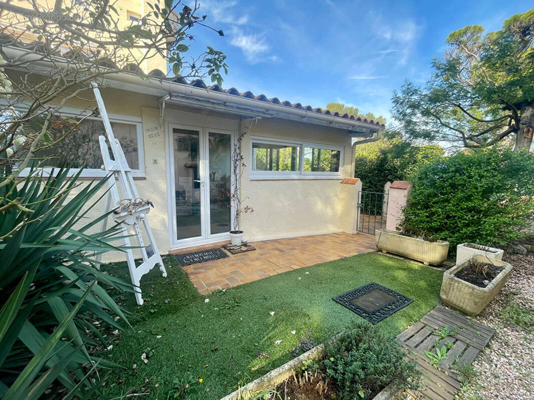 Appartement à FREJUS