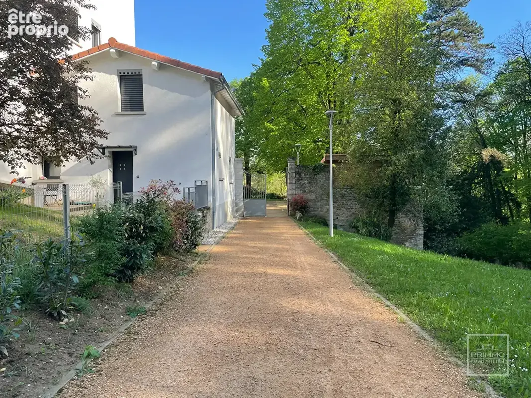 Saint Didier au Mont d'Or, Appartement T2 de 45.66 m²  + combles aménageables - photo 11