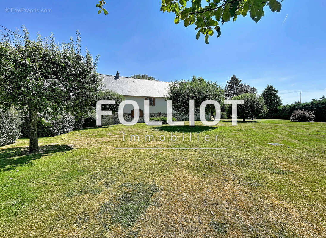 A vendre  - Maison de caractère - A vendre  -  Bourgvallees - photo 14