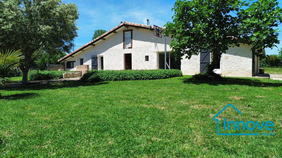 Maison à MAUVEZIN