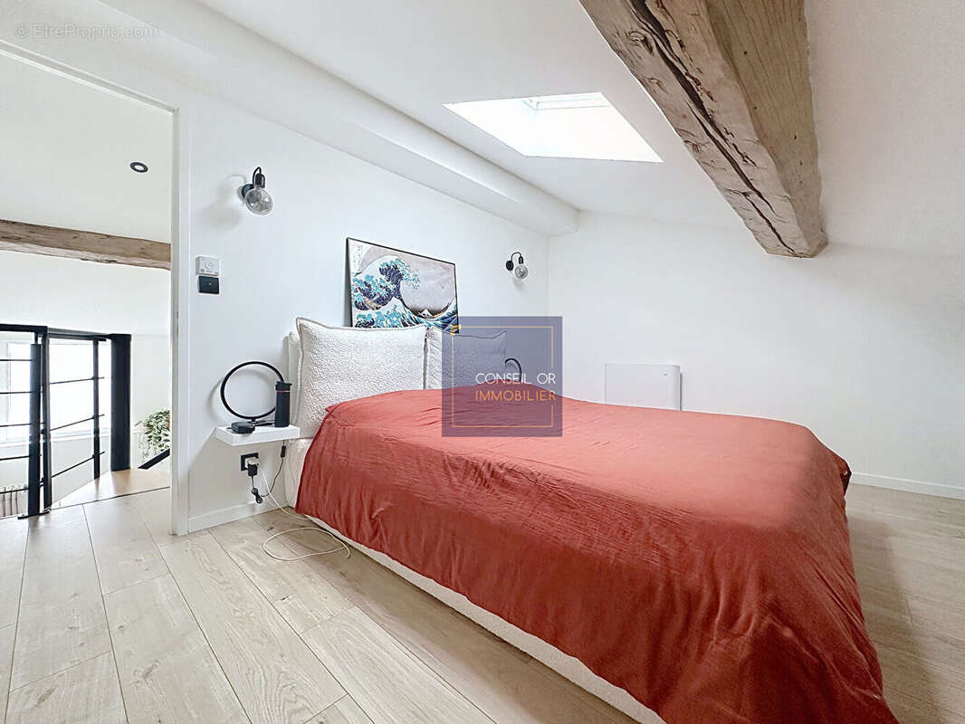 Appartement à SAINT-GENIS-LAVAL
