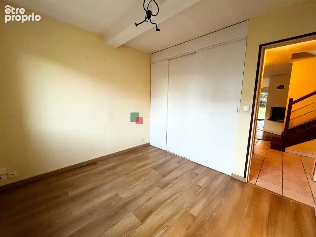 ACIGNE - Maison 7 pièces de 135m² - photo 6