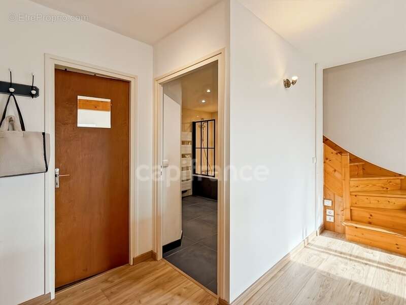 Appartement à GRILLY