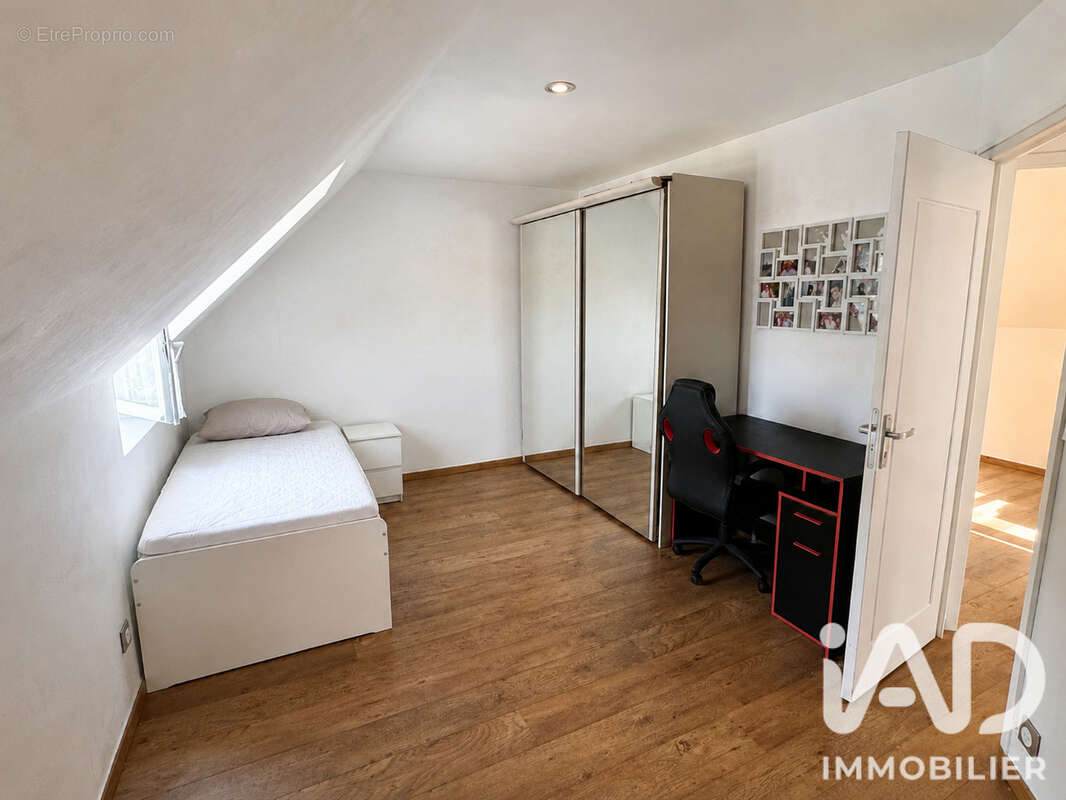 Maison 104 m² à Mantes-La-Ville  - photo 6