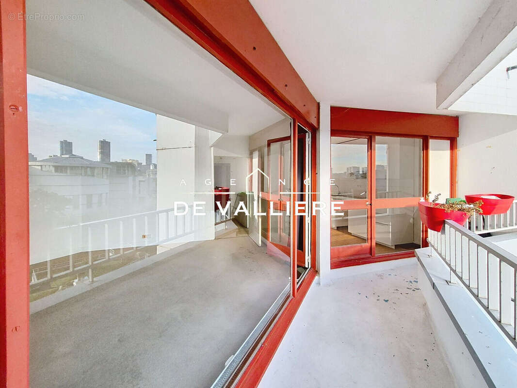 Appartement à NANTERRE