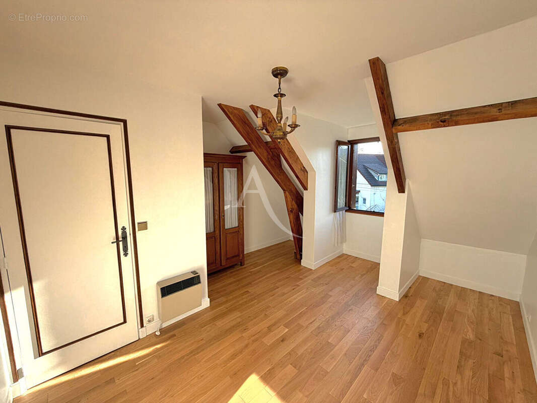 Maison à NEUILLY-PLAISANCE