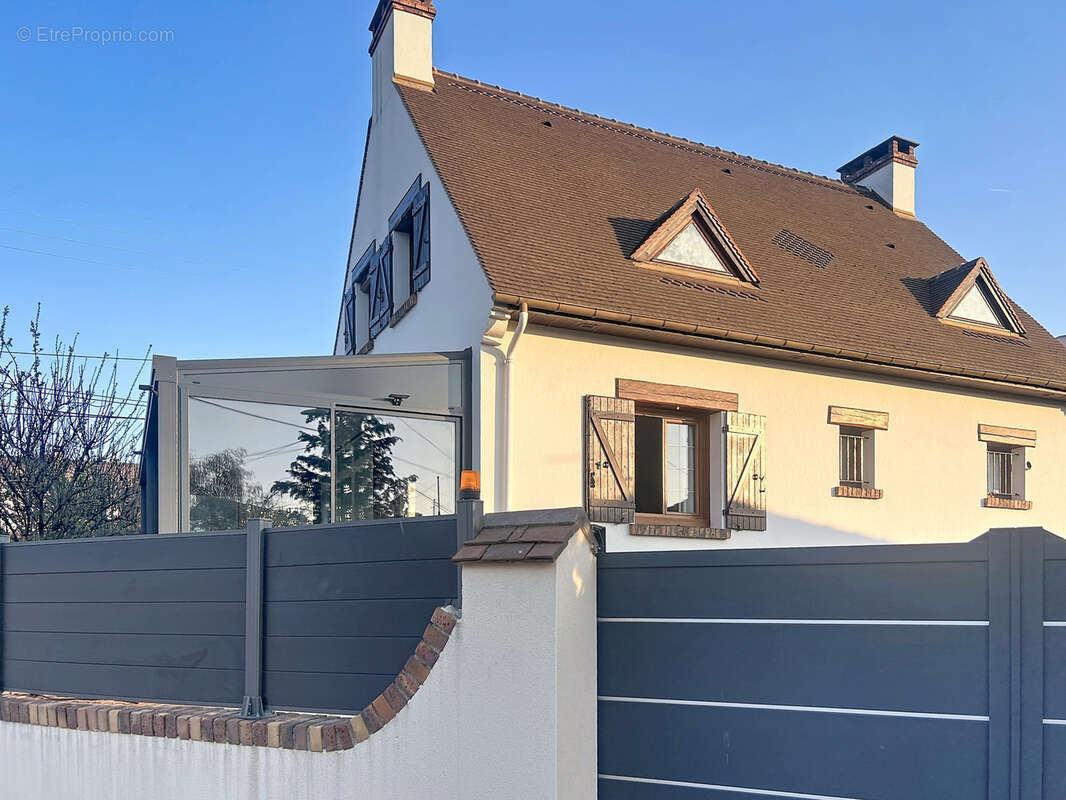 Maison à PARAY-VIEILLE-POSTE