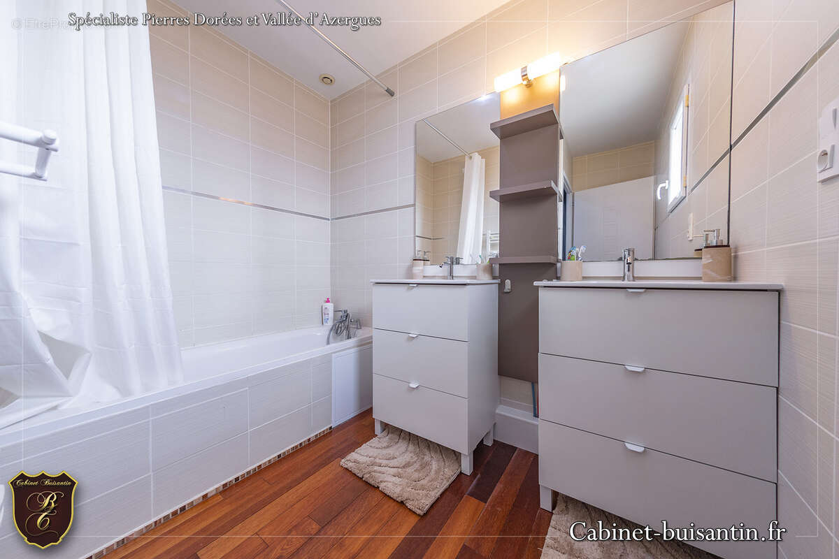 Maison à LE BOIS-D'OINGT