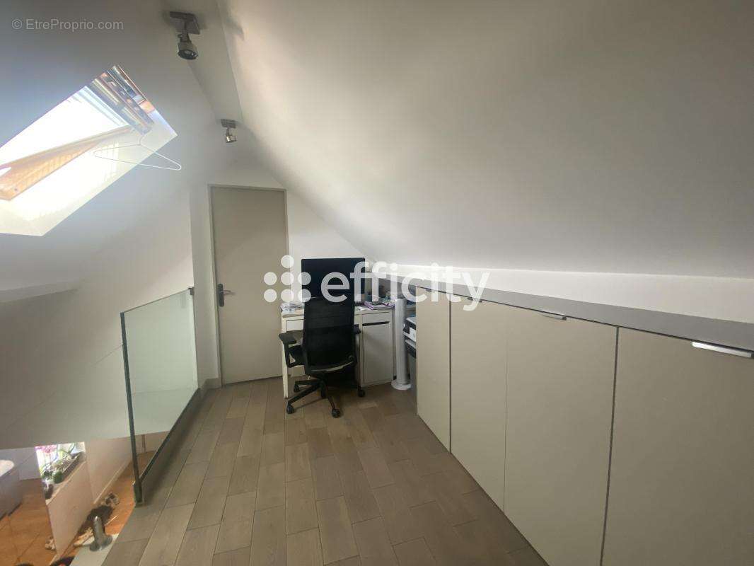 Appartement à LE CHESNAY