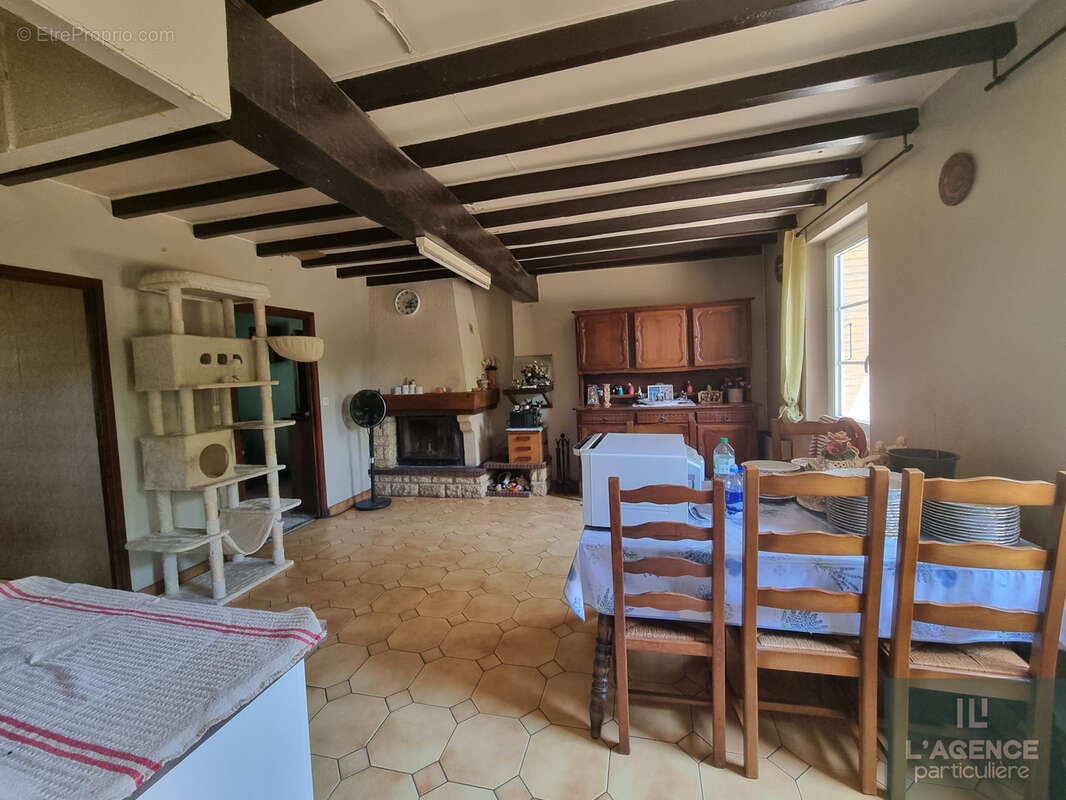 Maison à BELBERAUD