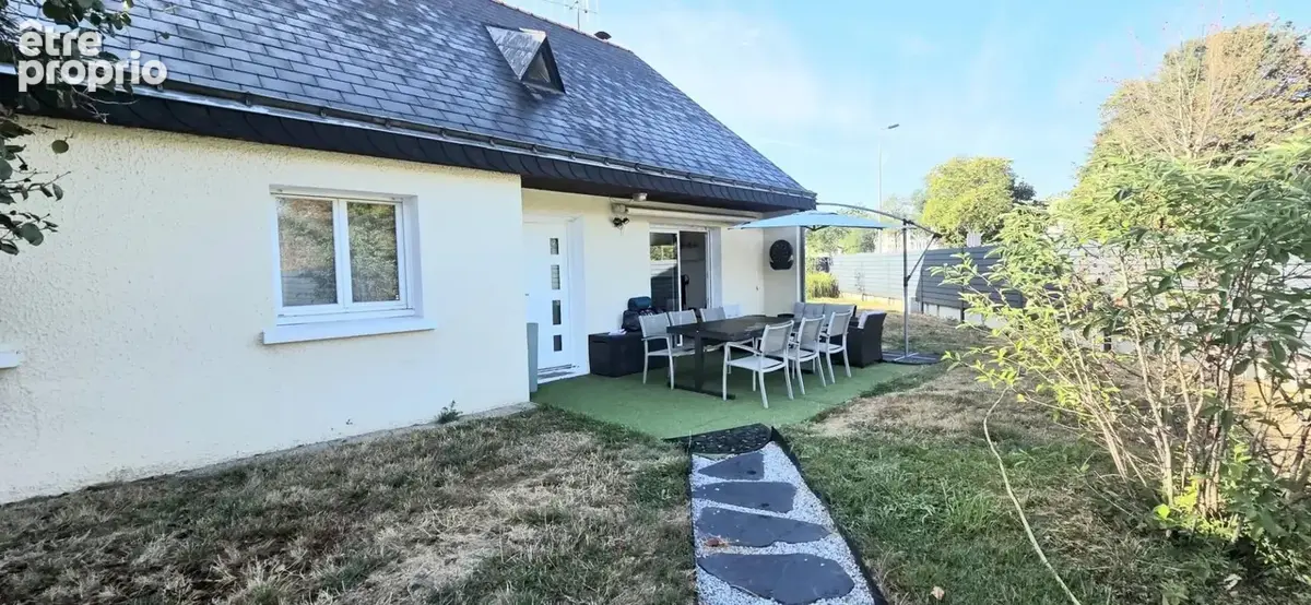 Photo 1 - Maison à AVRILLE