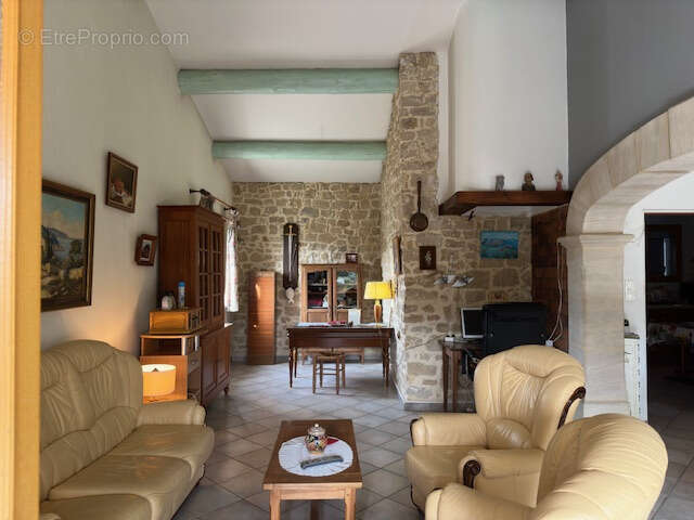 Maison à PERNES-LES-FONTAINES