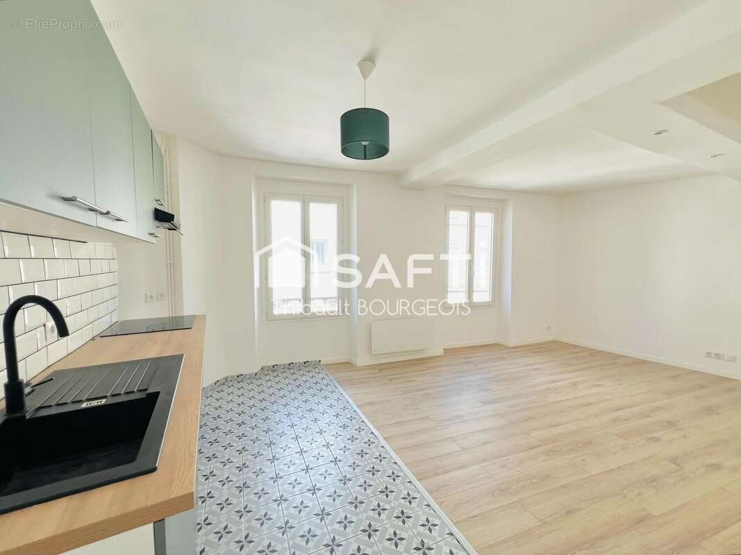 Photo 2 - Appartement à CHOISY-LE-ROI