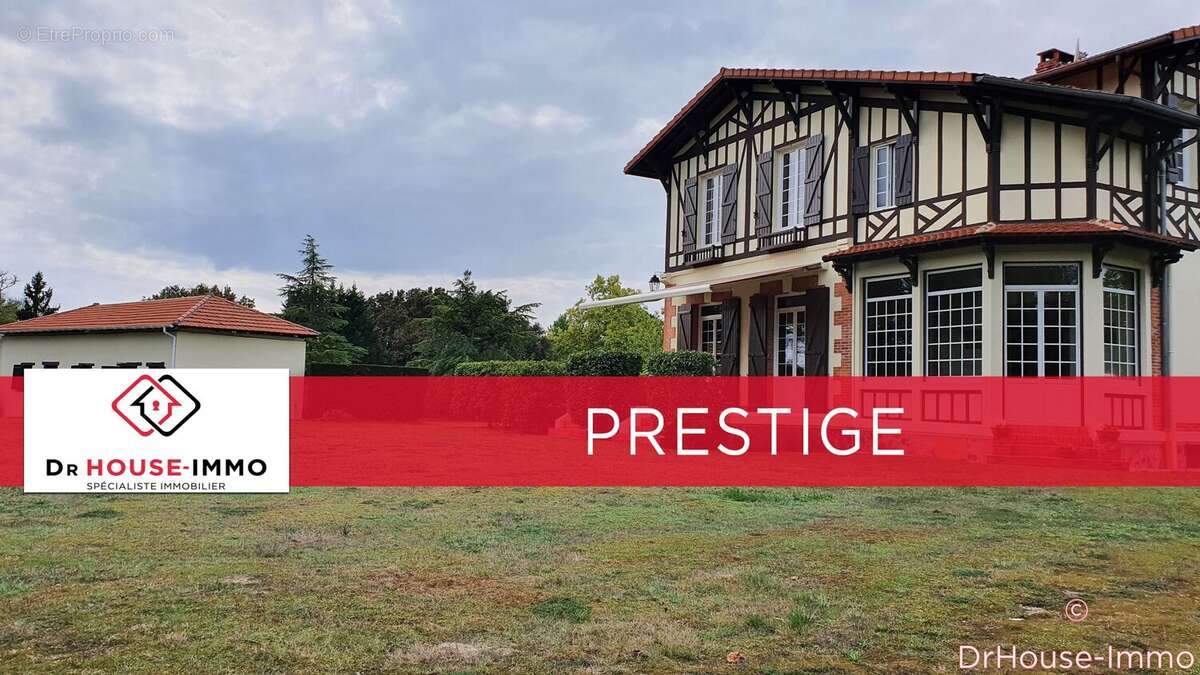 Maison 260 m² à Escource  - photo 2