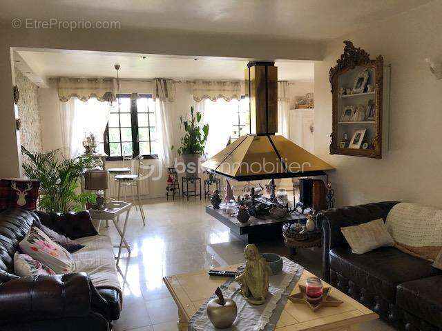 Maison à PETIT-COURONNE