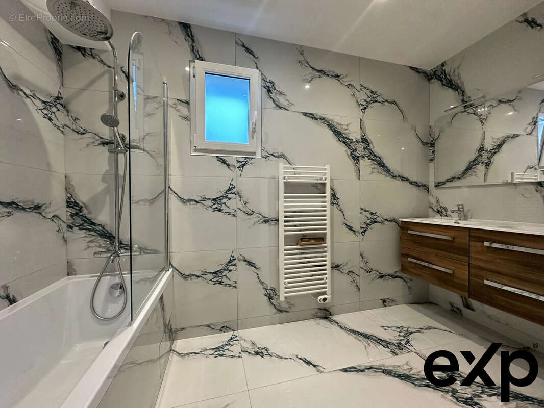 Appartement à GRESY-SUR-AIX