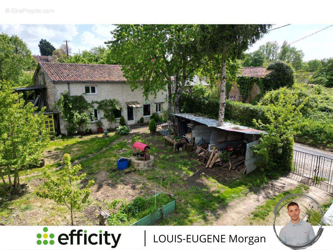 Maison à SOMMIERES-DU-CLAIN