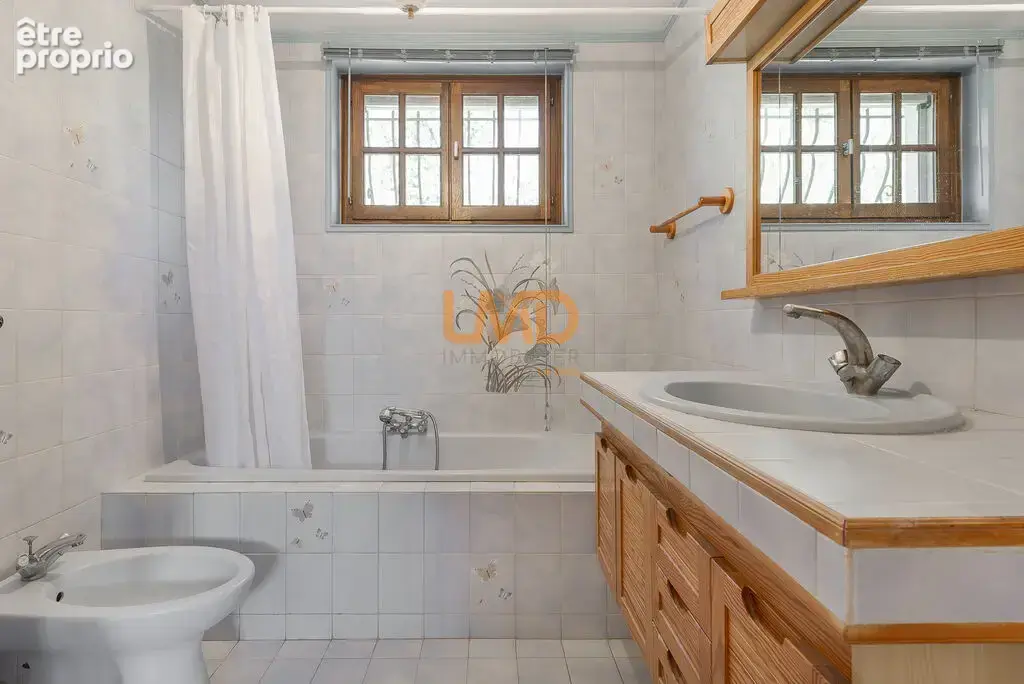 Maison familiale avec piscine sur 3900m2  plein sud - photo 14