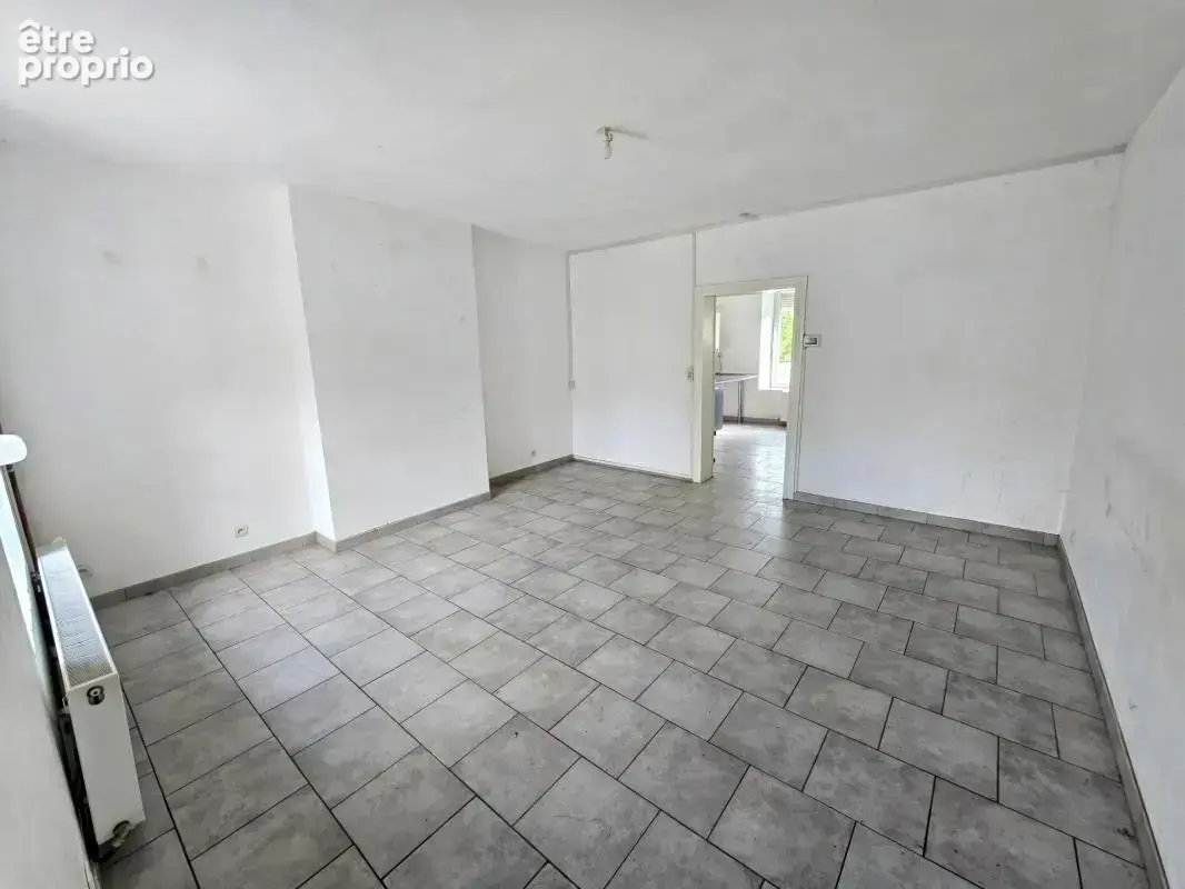 FOURMIES (59) -  Vente maison semi-individuelle, avec 3 chambres  et jardin  - photo 2