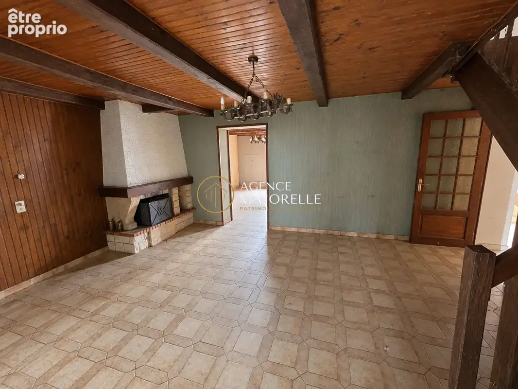 Maison de village à rénover,190 m², Terrain de plus de 1 000 m² ,Chamagne - photo 5