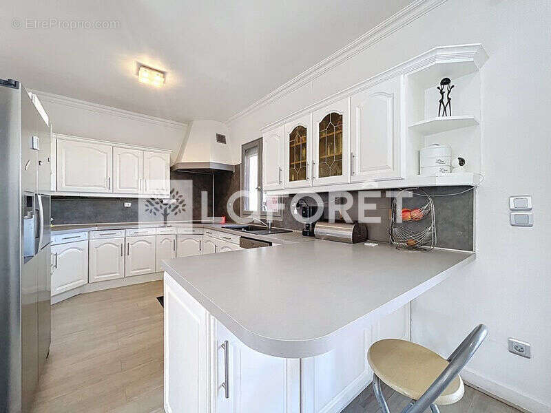 Maison Quincy Sous Senart 8 pièce(s) 163.96 m2 - photo 4