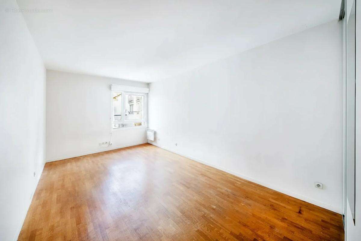 Appartement à PARIS-20E