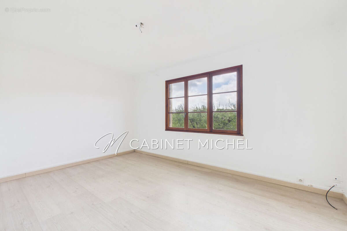 Maison 120 m² à Le Rouret  - photo 7