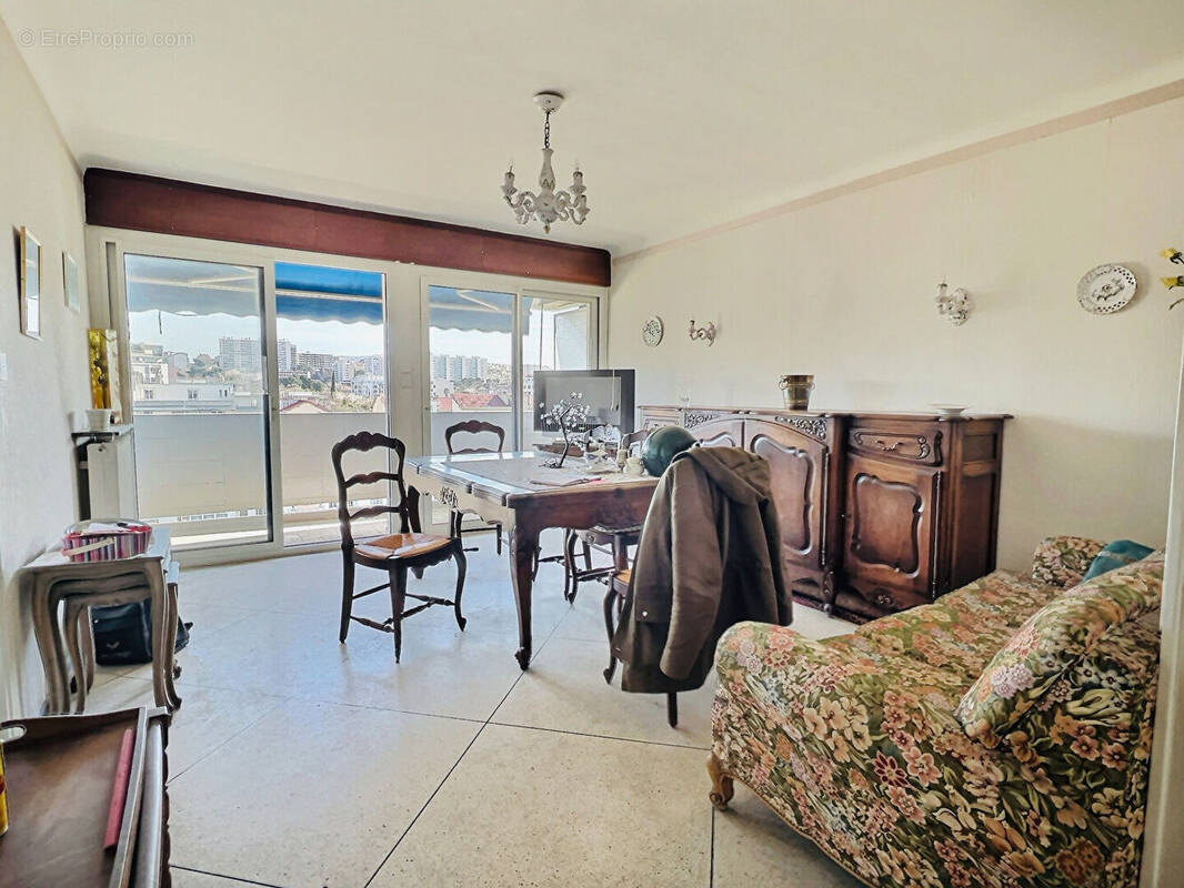 Appartement à MARSEILLE-14E