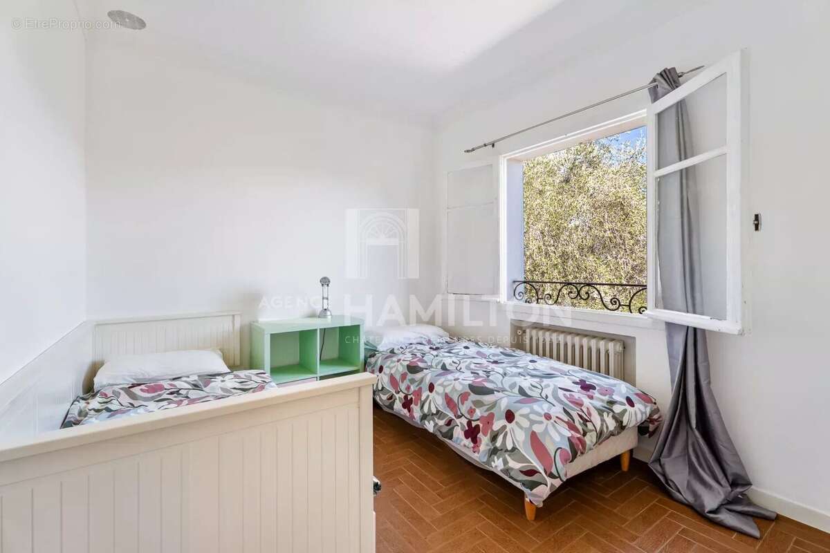 Exclusivité : Charmante villa à pied du village de Biot - photo 11