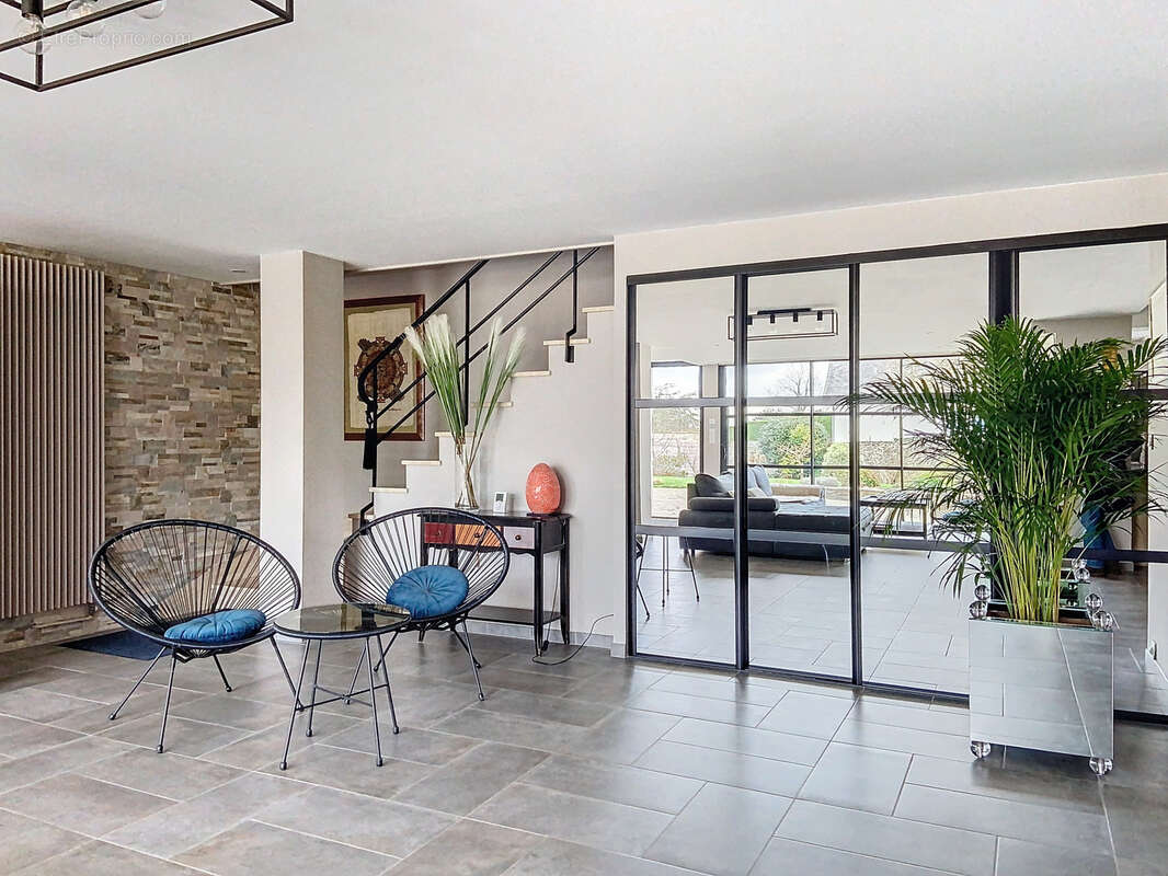 Maison à DONVILLE-LES-BAINS