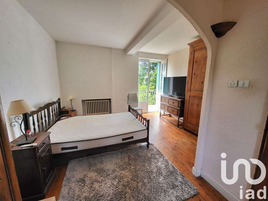 Photo 3 - Maison à SAINT-JUST-SAINT-RAMBERT