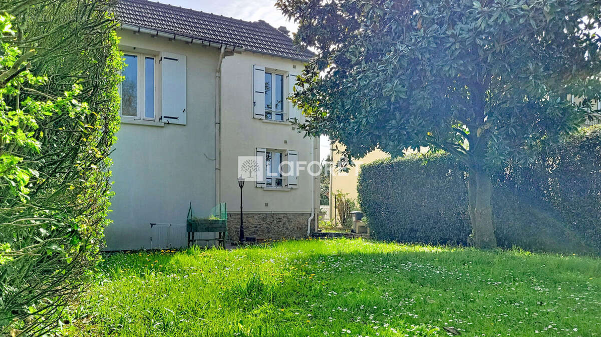 Maison à SAINT-BRICE-SOUS-FORET