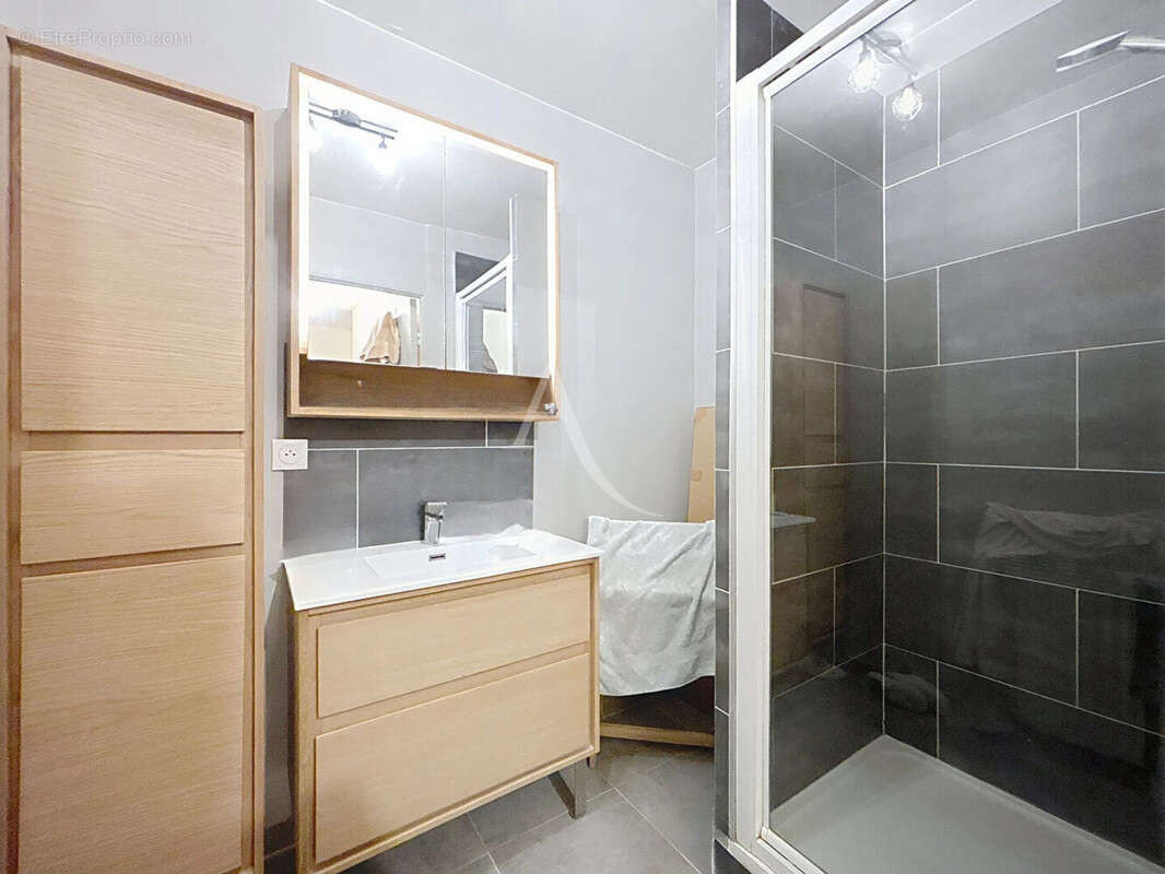 Appartement à SURESNES