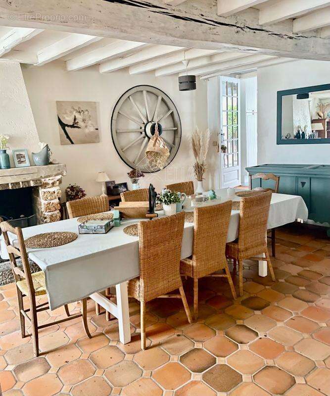 Maison à FRENEUSE