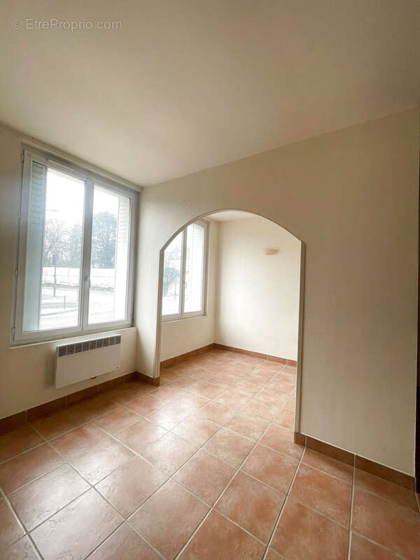 Appartement à SAINT-JEAN-DE-LA-RUELLE