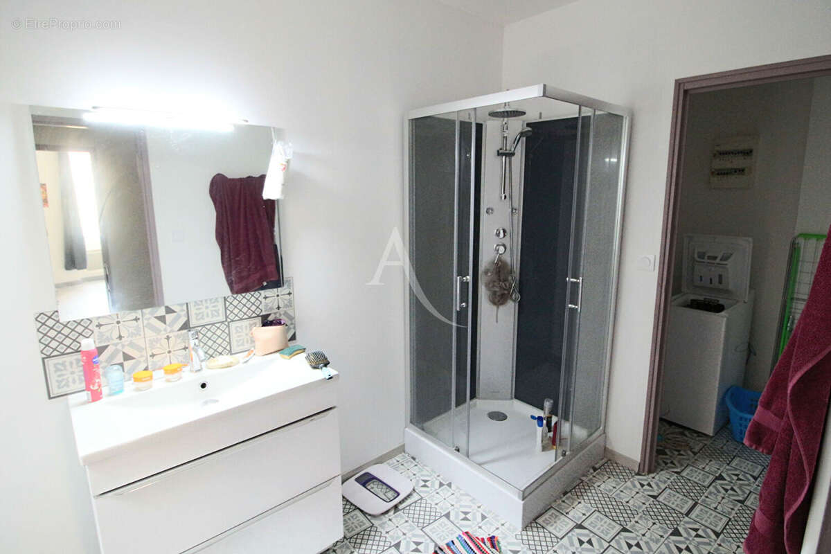 Immeuble avec bon rapport locatif - photo 3
