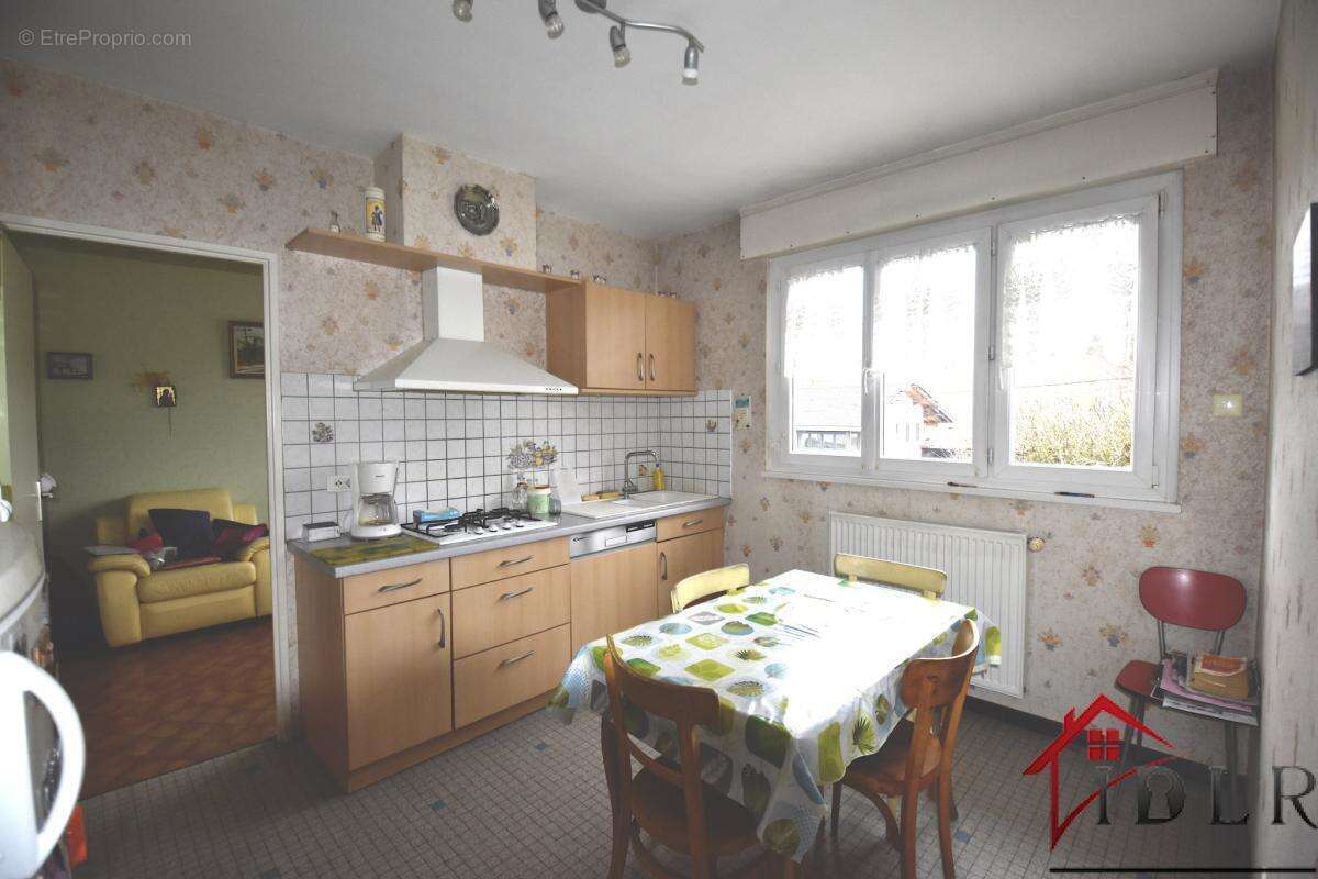 Maison à VOUJEAUCOURT