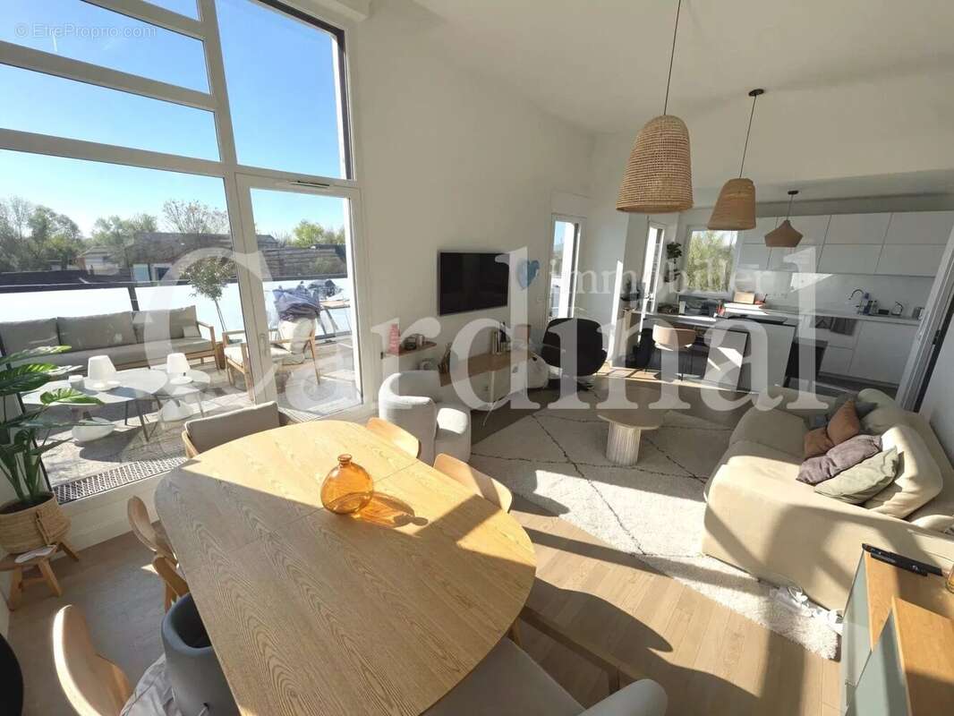 Appartement à NOISY-LE-ROI