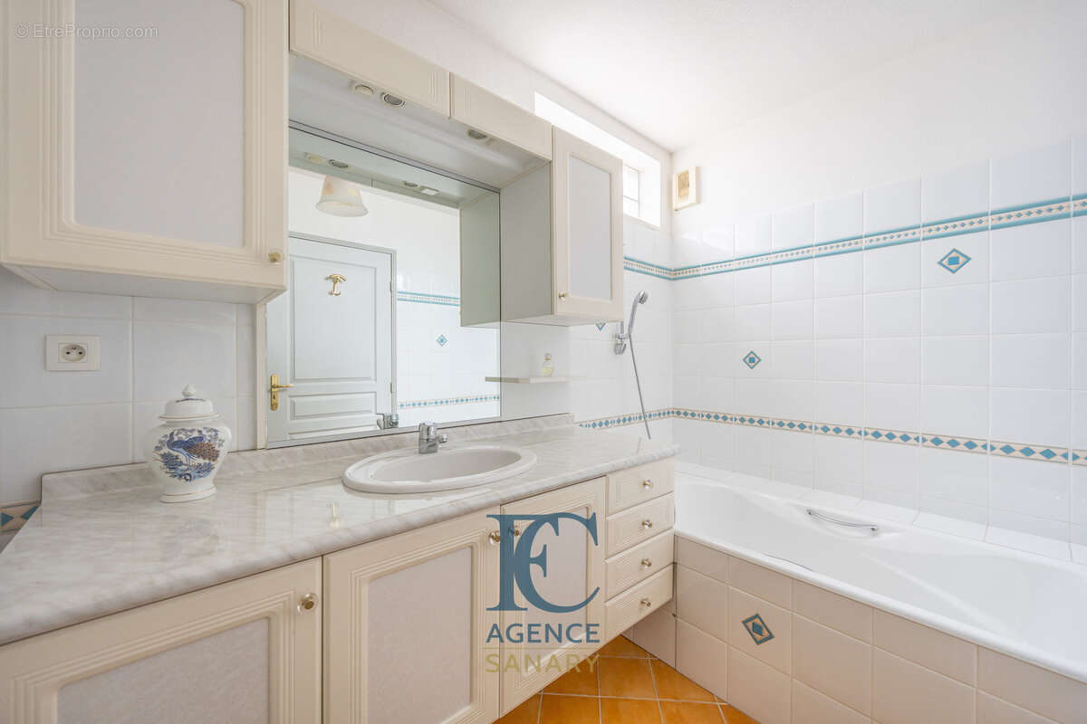Appartement à SANARY-SUR-MER