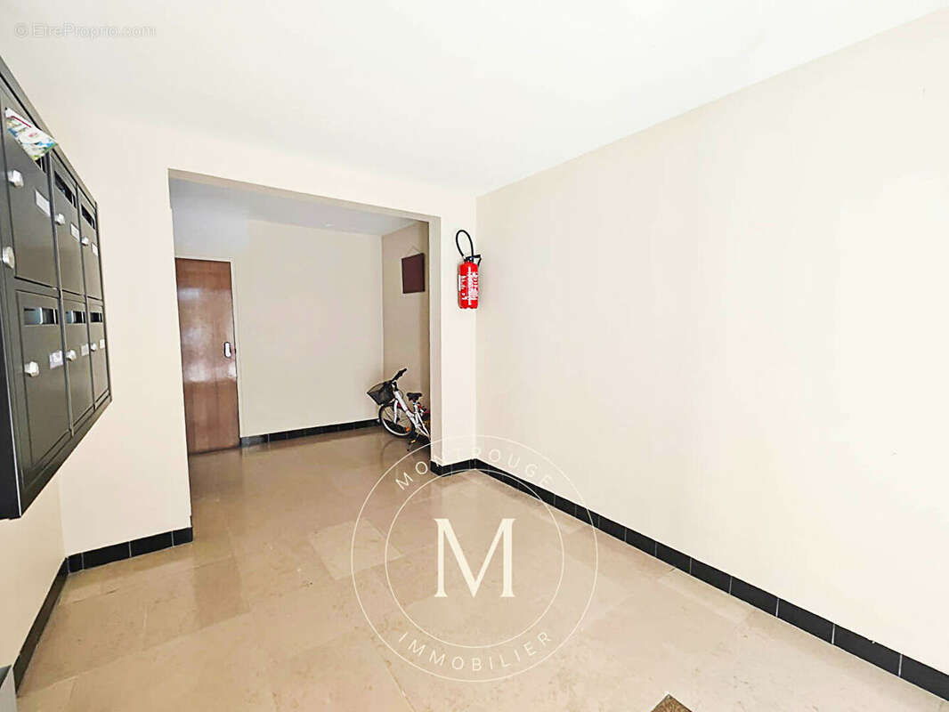 Commerce à MONTROUGE