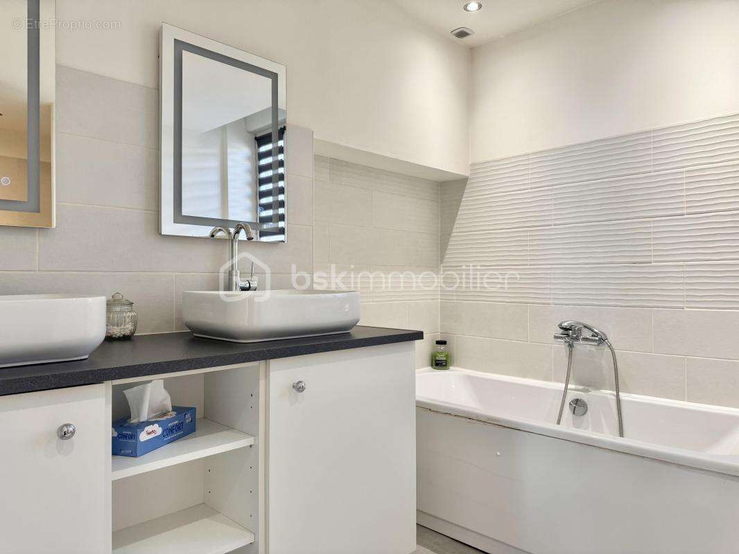 Maison à SAINT-CHINIAN