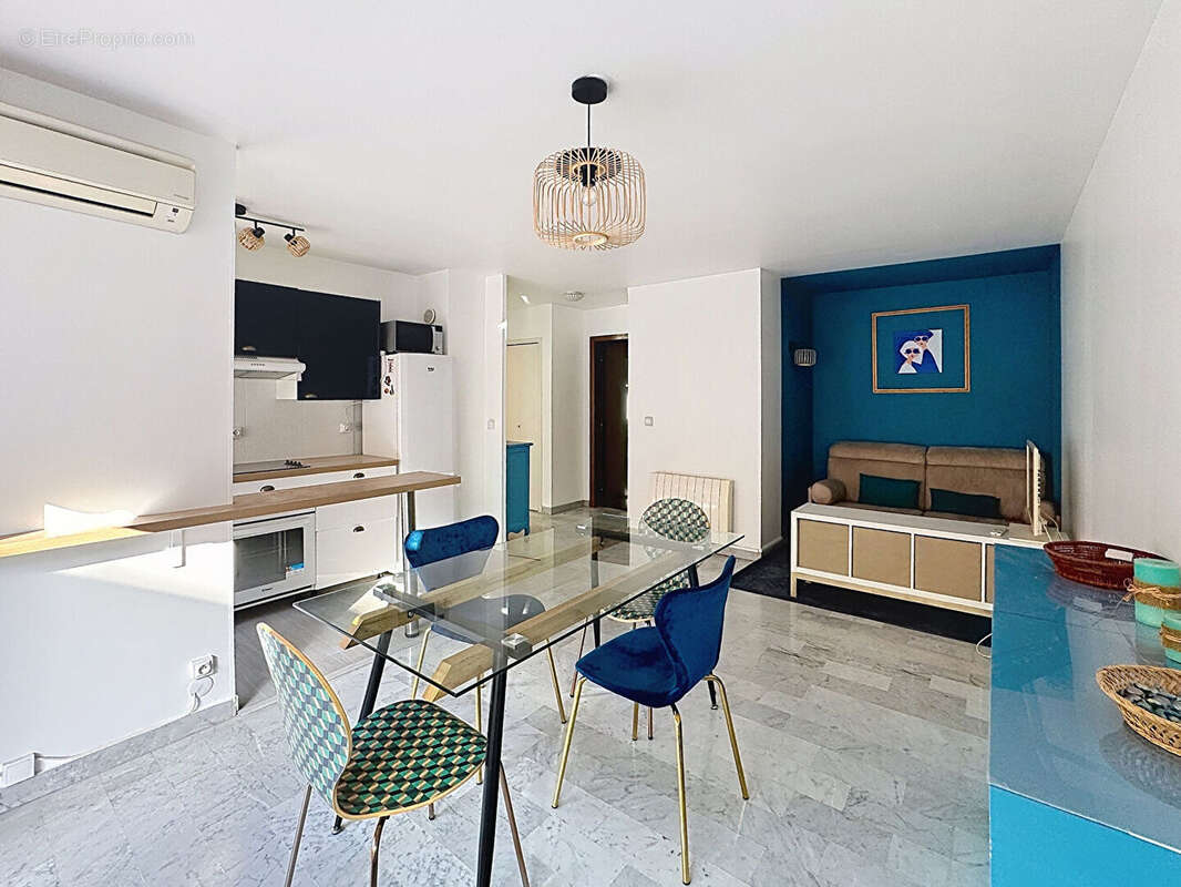 Appartement à ROQUEBRUNE-CAP-MARTIN