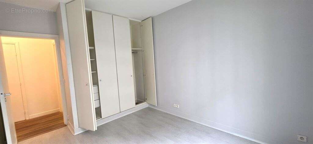Appartement à LEVALLOIS-PERRET
