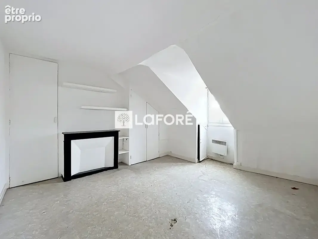 VERSAILLES NOTRE-DAME - Immeuble de rapport d'exception composé de 11 appartements libres et 2 commerces loués - photo 6