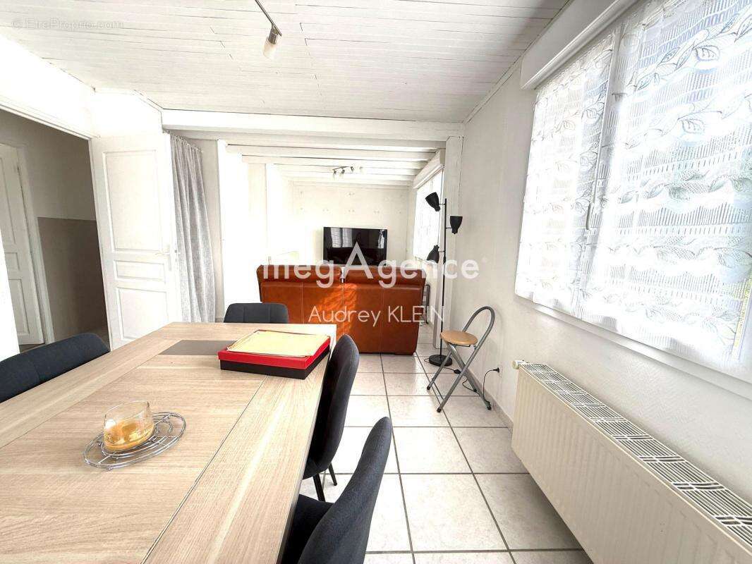 Maison sur sous-sol avec jardin à Véron - photo 2