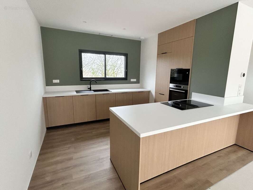 cuisine4 - Maison à CAHORS