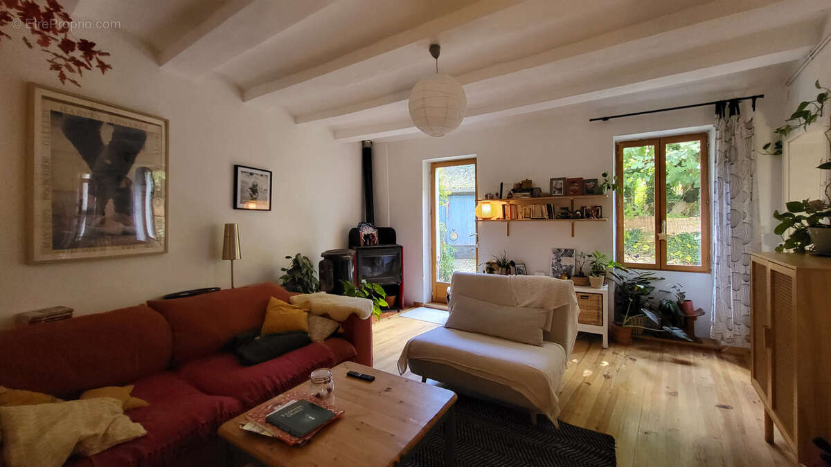 Maison à LA CALMETTE