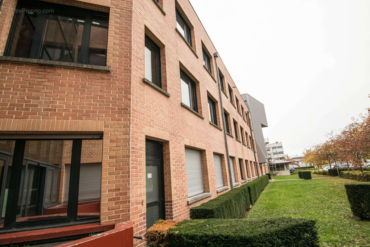 Commerce à COURCOURONNES