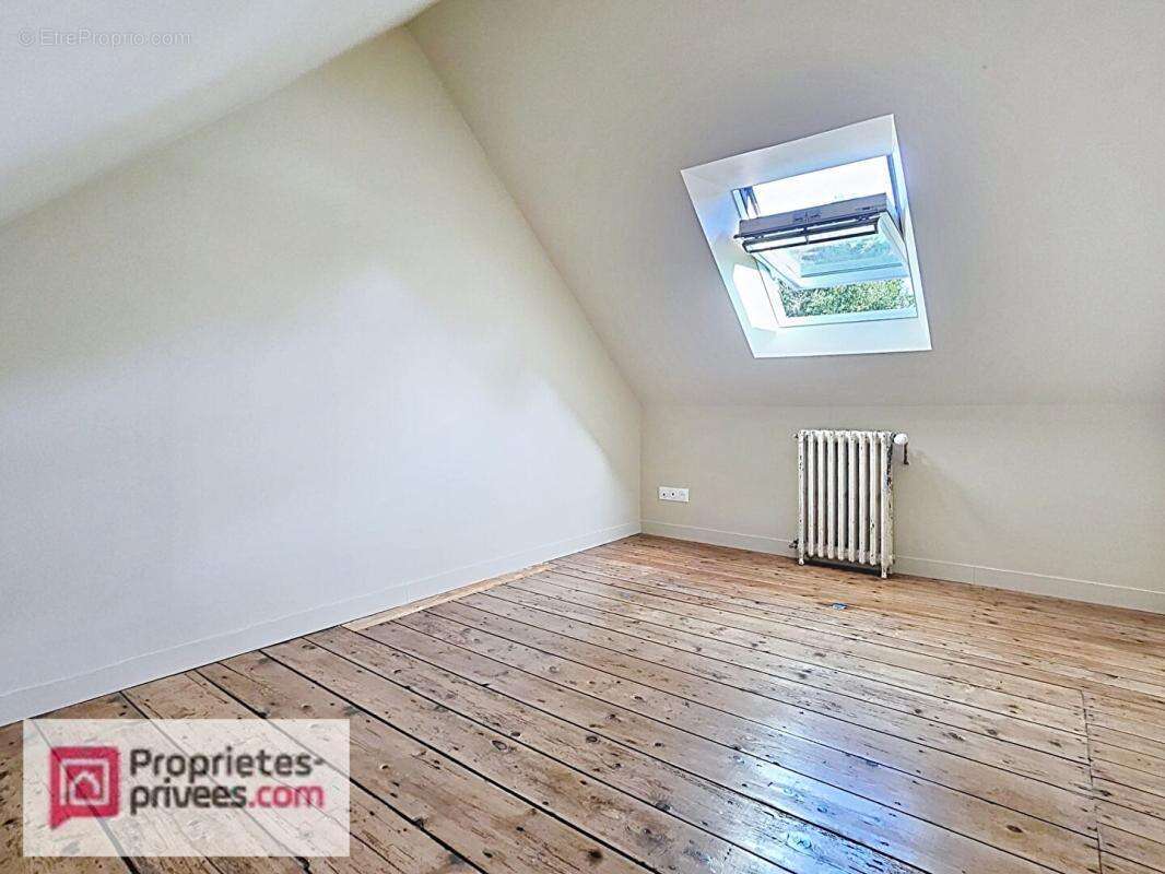Maison de Maître  rénovée avec jardin de 545 m² et terrain constructible - photo 15